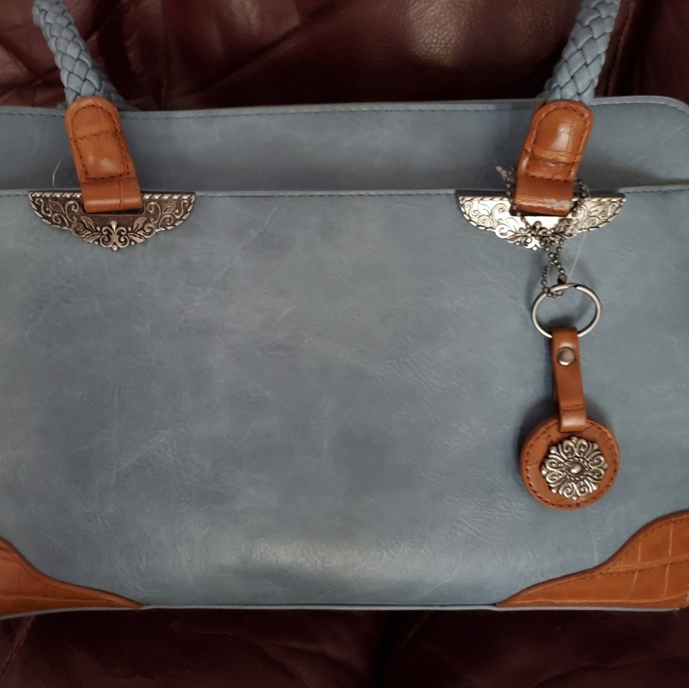 Beautiful new with tag Bueno of California bag